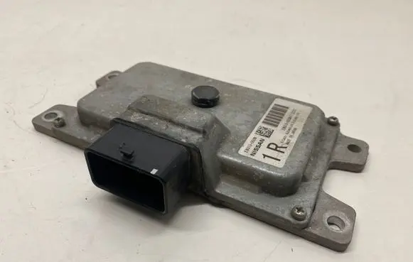 Nissan Qashqai Gearbox control unit/module EMU10000N EMU10000NF1