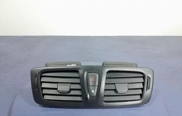 Renault Megane III Dashboard side air vent grill/cover trim