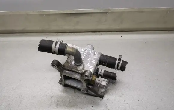 Volvo V50 Thermostat/thermostat housing 1S7G8K556AH