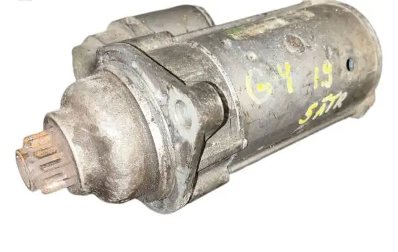 Volkswagen Golf IV Starter motor 02A911024B D7RS30 520055N