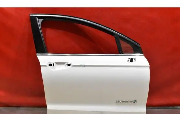 Ford Mondeo MK I Front door 