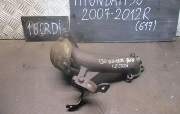 Hyundai i30 Exhaust manifold