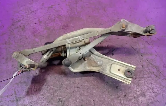 Fiat Linea Front wiper linkage and motor 