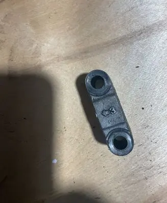 Mitsubishi Pajero Camshaft holder 