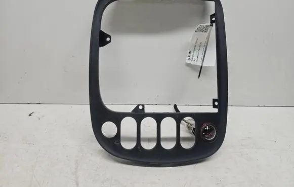 Seat Alhambra (Mk1) Radio/GPS head unit trim 7M0858105E