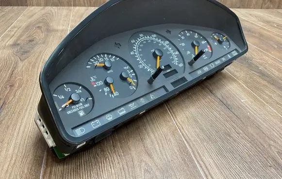 Mercedes-Benz SL R129 Speedometer (instrument cluster) 1294400711 A1294400711