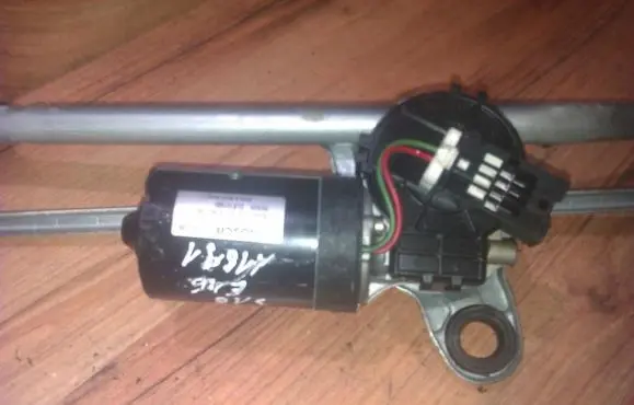 BMW 3 E46 Wiper motor 0390241361