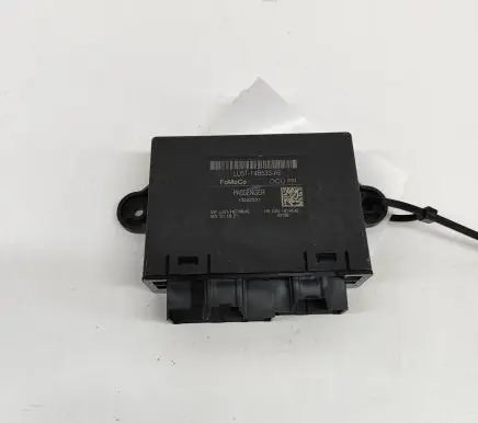 Ford Fiesta Door control unit/module LU5T14B533AE LU5T14F144AE