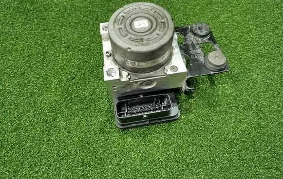 Renault Trafic III (X82) ABS Pump 476602230R 6216090058A