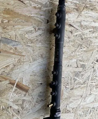 Volvo XC90 Fuel main line pipe 0445215023