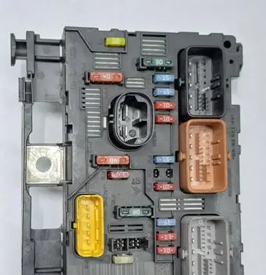 Peugeot 207 BSM Control unit 9664055780 BSML1100 L11