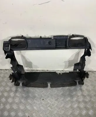 Mercedes-Benz C W203 Intercooler air channel guide A2035051230