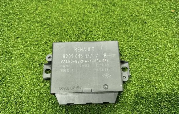 Renault Master III Parking PDC control unit/module 8201015177
