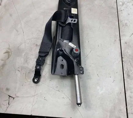 Volvo S80 Front seatbelt 39806015