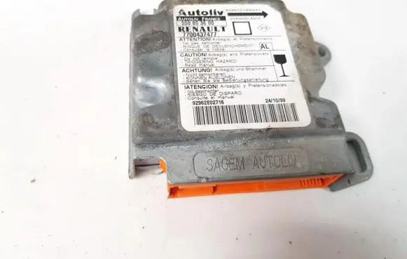 Renault Megane I Airbag control unit/module 7700437477 550803600