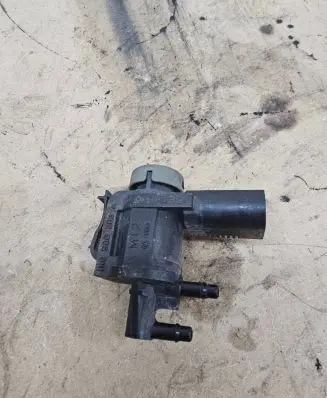 Audi A4 S4 B8 8K Turbo solenoid valve 1K0906283A