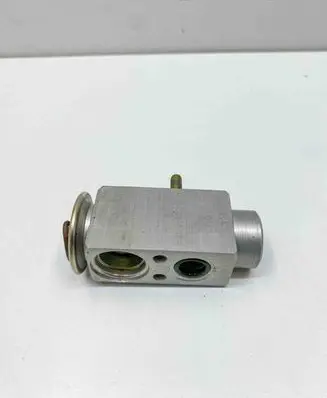 Mercedes-Benz SL R230 Air conditioning (A/C) expansion valve 2308300184 A2308300184