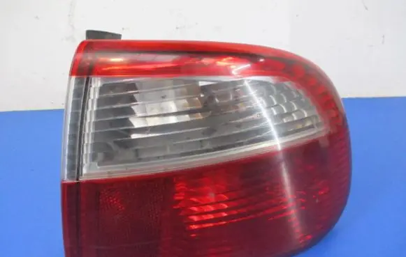 Seat Toledo II (1M) Rear/tail lights 1M5945096B