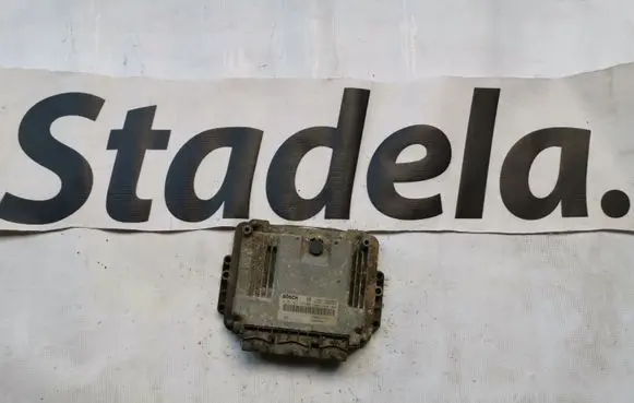 Renault Espace III Engine control unit/module 8200384493 0281011724