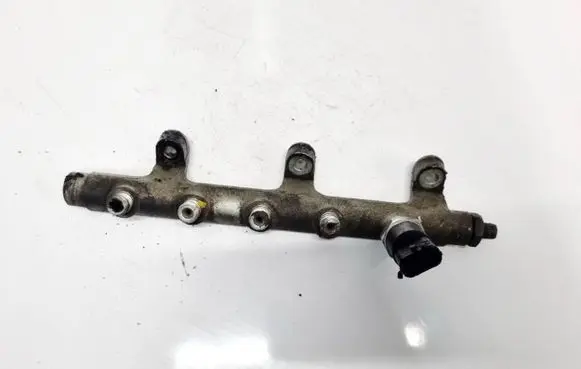 Renault Espace III Fuel main line pipe 8200010077 0445214018