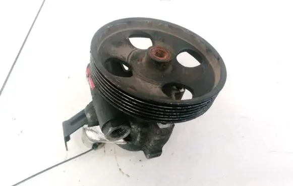 Mitsubishi Space Star Power steering pump 8200071050 26083376