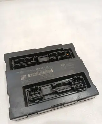 Audi A4 S4 B8 8K Comfort/convenience module 8K0907064AL 5DK00991951