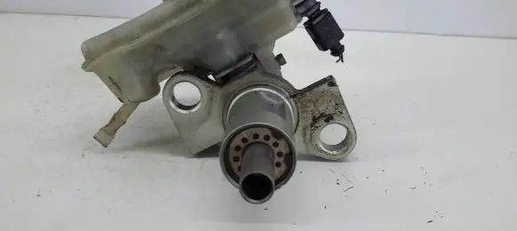 Skoda Superb B5 (3U) Master brake cylinder