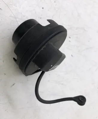 Volkswagen Golf VI Fuel tank filler cap 1J0201553AH
