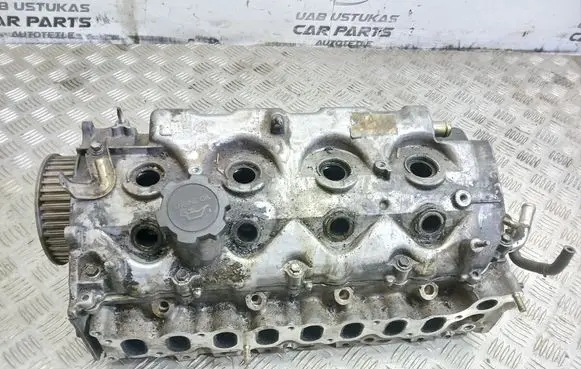 Toyota Avensis Verso Engine head 