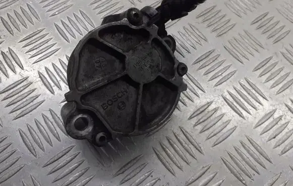 Citroen C4 I Vacuum pump D156-1B