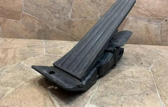 BMW X5 F15 Accelerator throttle pedal 6853175