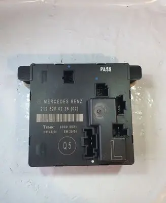 Mercedes-Benz CLS C219 Door control unit/module 2198200226