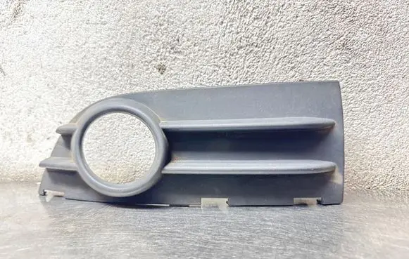 Volvo C30 Front fog light trim/grill 30657195