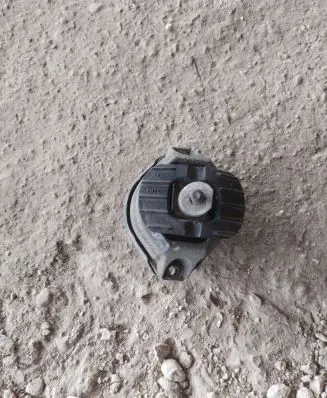 BMW 5 E60 E61 Engine mount bracket 6761092