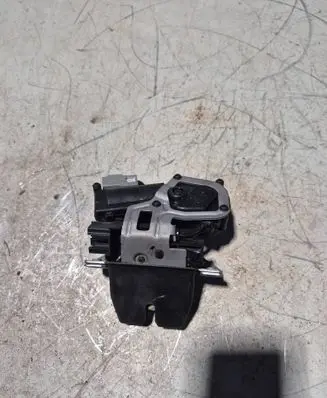 Ford Mondeo MK V Loading door lock