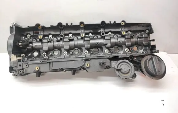BMW 5 F10 F11 Rocker cam cover 33102729 20221219