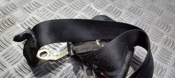 Rear seatbelt buckle