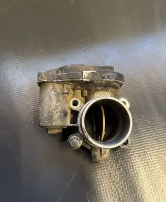 Opel Insignia B Throttle valve 55496779AA