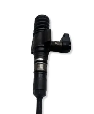 Volkswagen PASSAT B6 Fuel injector 03G130073T
