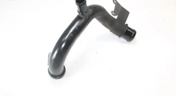 Volkswagen Touareg I Engine coolant pipe/hose