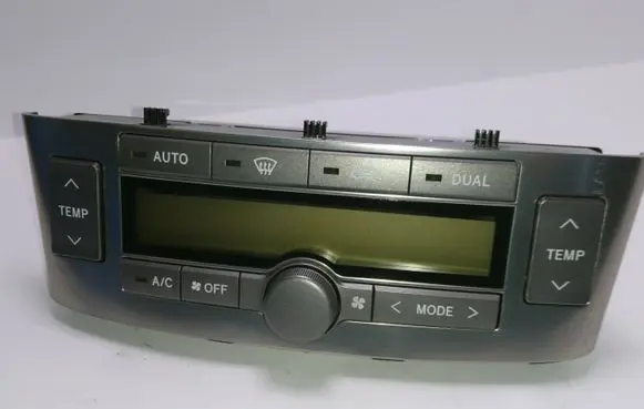 Toyota Avensis T250 Climate control unit 5590005202