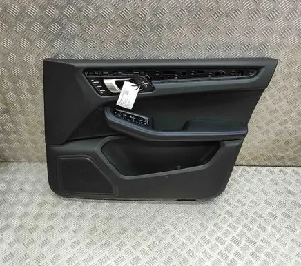 Porsche Macan (95B) Front door card panel trim 95B867012