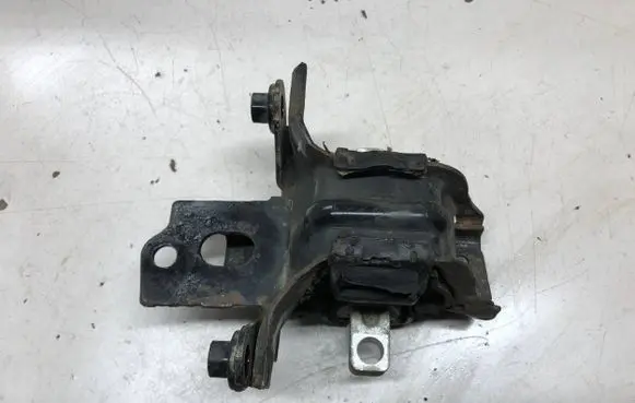 Skoda Roomster (5J) Engine mount bracket 6Q0199555