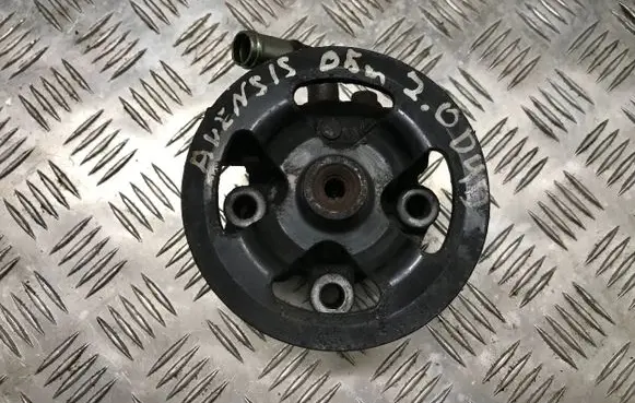 Toyota Avensis T250 Power steering pump