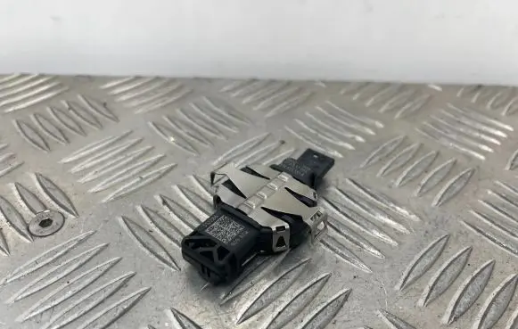 Audi A4 S4 B9 8W Rain sensor 81A955555A