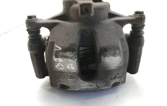 Toyota C-HR I Front brake caliper