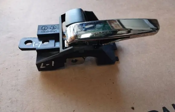 Mitsubishi ASX Front door interior handle