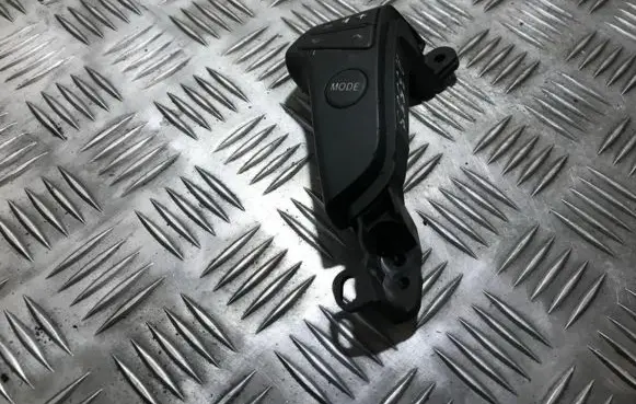 Toyota Avensis T250 Multifunctional control switch/knob 75b596