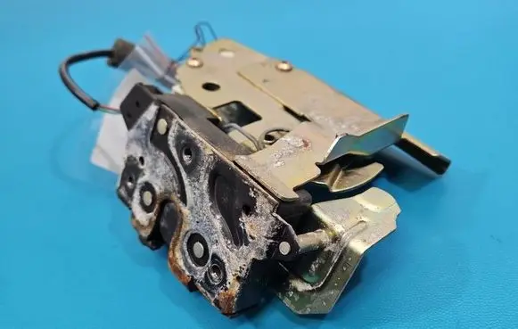Seat Alhambra (Mk1) Tailgate/trunk/boot lock/catch/latch IMPRK1611644