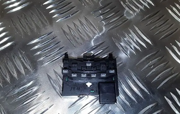 Volkswagen Tiguan Steering angle sensor 1K0959654